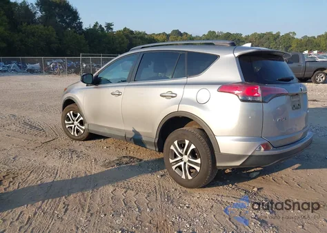 2017 Toyota Rav4 Le z USA, uszkodzony, nr VIN 2T3ZFREV3HW385253